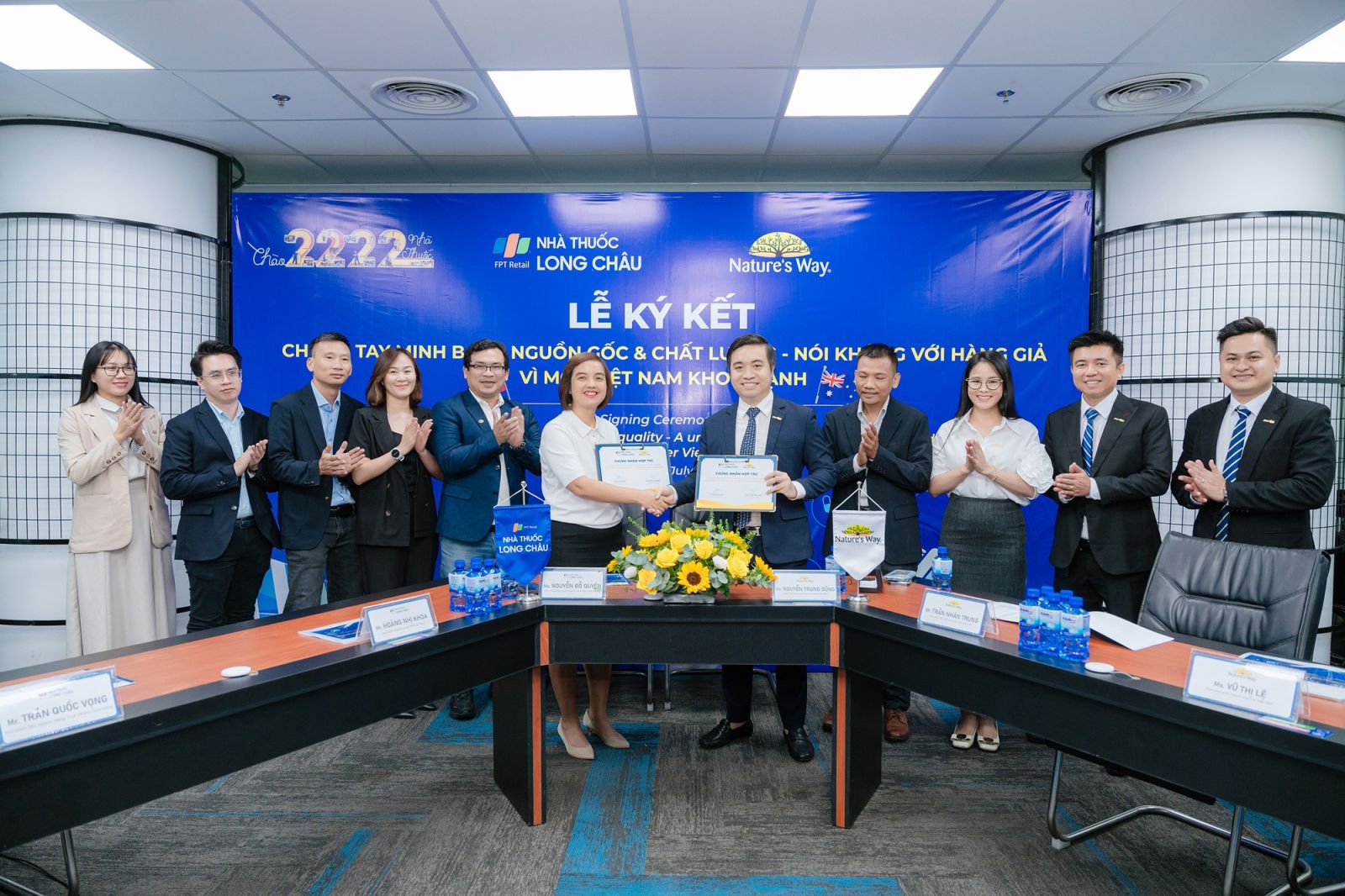 “Liên minh Minh Bạch”